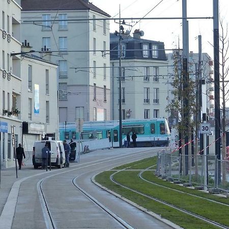 8 Rue Brise Echalas Saint-Denis  Exteriér fotografie