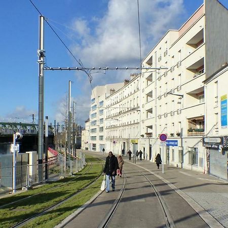 8 Rue Brise Echalas Saint-Denis  Exteriér fotografie