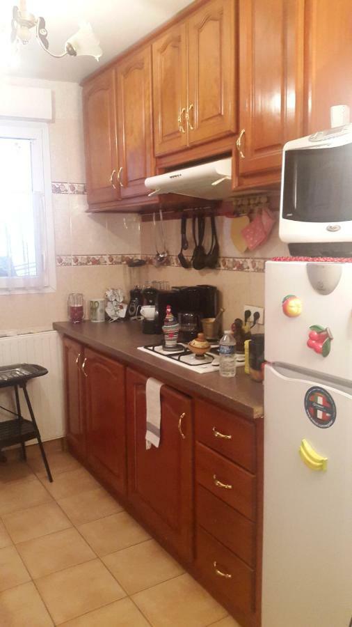 8 Rue Brise Echalas Saint-Denis  Exteriér fotografie